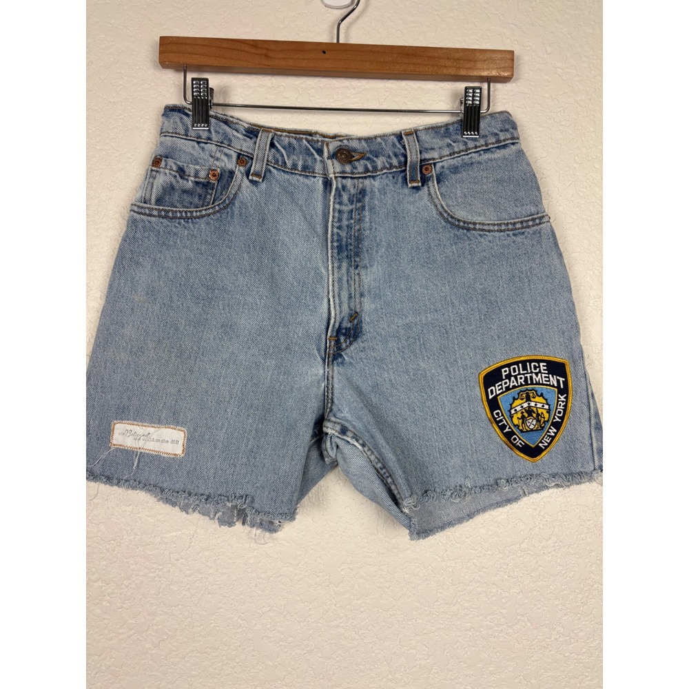 Vintage Levis 550 Katie Ries Custom NYPD Patch Denim Shorts Light Wash Women 9